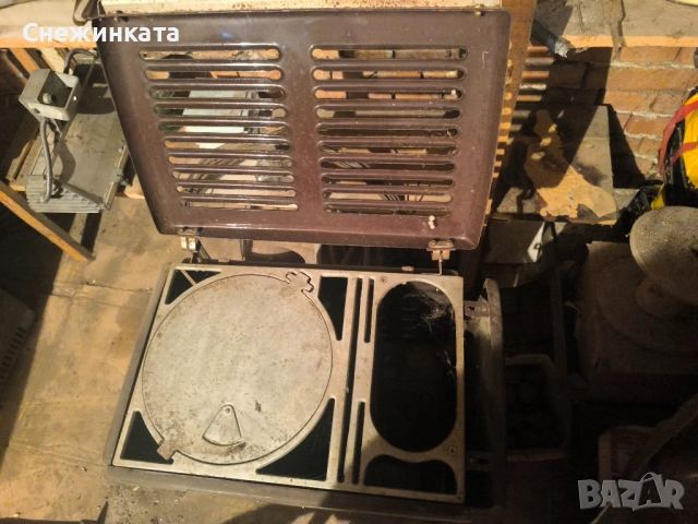 Нафтова печка Комета, снимка 2 - Отоплителни печки - 51517942