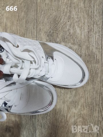 Обувки, снимка 5 - Дамски ежедневни обувки - 39701412