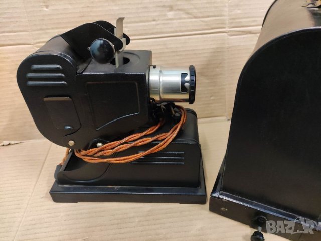 Продавам Филмоскоп ФГК-49 СССР прожекционен апарат