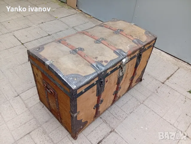 Античен дървен сандък, снимка 2 - Антикварни и старинни предмети - 56432072