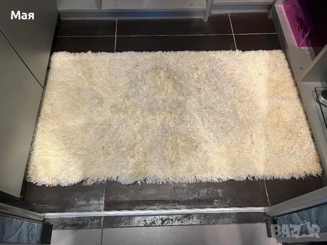 30 лева килим-пътека цвят шампанско с размери 65/110см. 