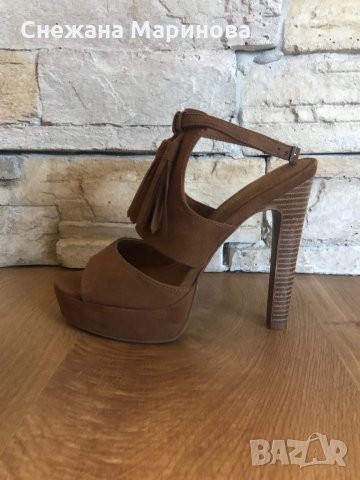 Сандали с ток