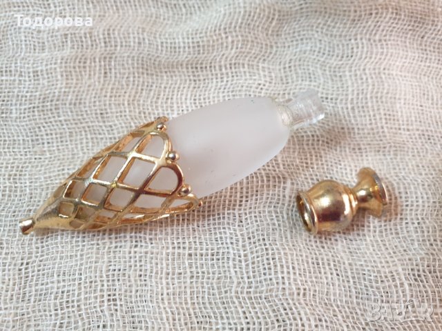 Старинно шишенце от парфюм, снимка 3 - Антикварни и старинни предмети - 40776606