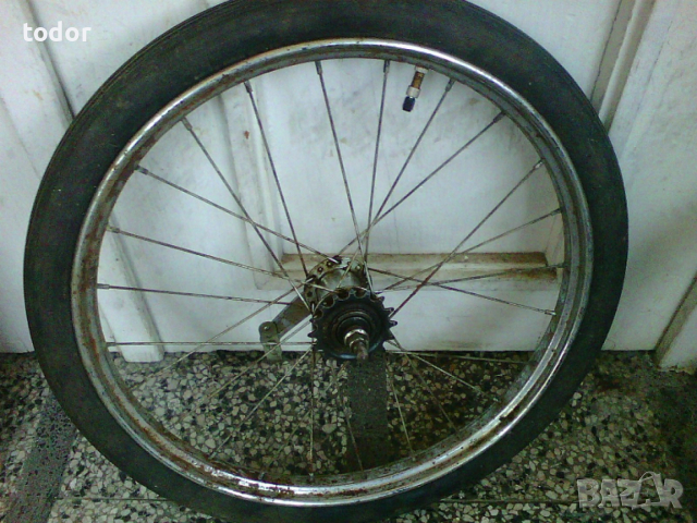 продавам 2броя капли-18 и 20 цола с гуми