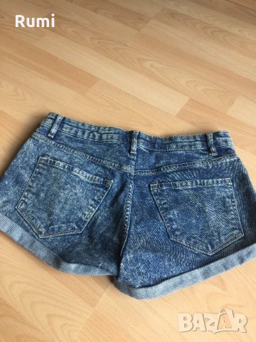 Оригинални изчистени панталони H&M !, снимка 2 - Къси панталони и бермуди - 29701480