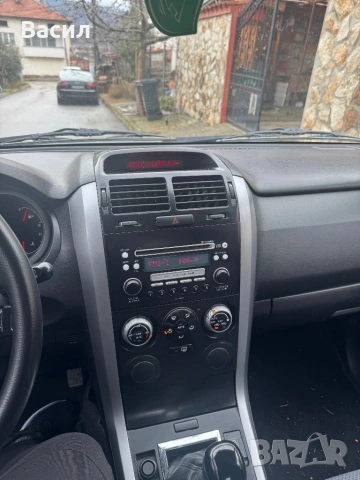Suzuki Grand Vitara 1,6, снимка 15 - Автомобили и джипове - 53241919