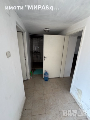 селскостопански имот с обор и къща- Мандра, обл. Хасково, снимка 9 - Складове - 51986872