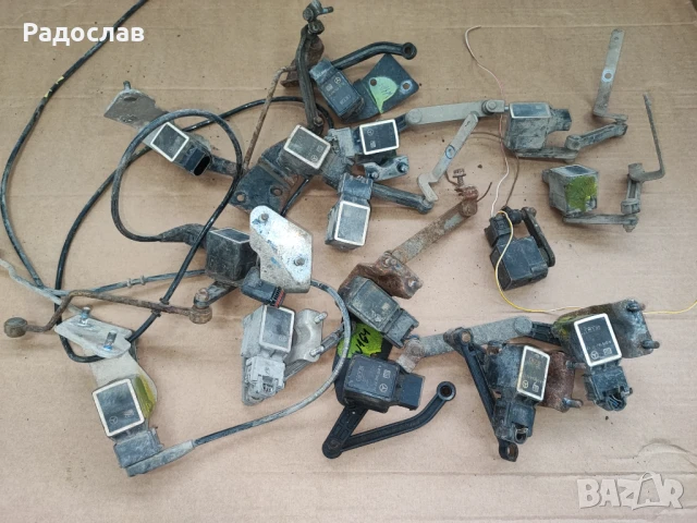 Датчик ниво масло на картера и ниво светлини и окачването от Мерцедес, снимка 9 - Части - 50507037