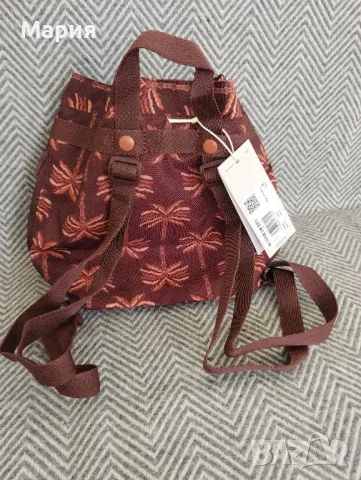 Adidas спортна дамска чанта/раница , снимка 5 - Чанти - 49112376