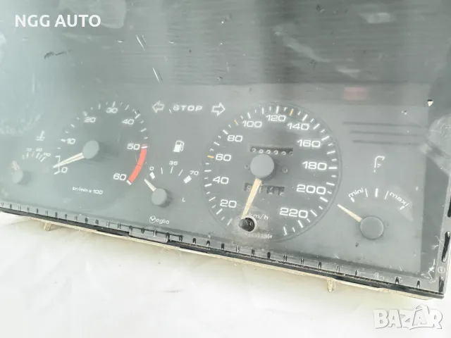 Табло Километраж за Пежо 405 1.9 Дизел (1987-1993), Peugeot 405 1.9 D, снимка 3 - Части - 47974872
