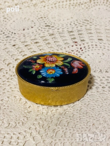 кутийки за таблетки , снимка 2 - Антикварни и старинни предмети - 53884301