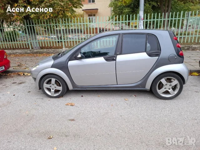 Продавам лек автомобил Smart forfour CDI