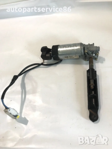 Мотор за позиция на седалка преден ляв за Lancia Thesis 2.4 JTD (2005) 82031016 / 404531 / 030425B