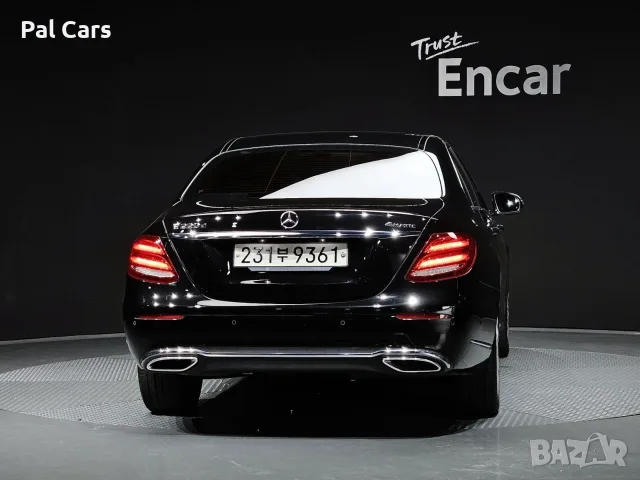 Mercedes-Benz E220d 4MATIC Exclusive 2019 от Корея, снимка 4 - Автомобили и джипове - 56487021