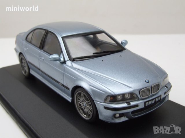 BMW M5 E39 2003 - мащаб 1:43 на Solido моделът е нов в PVC дисплей-кейс, снимка 7 - Колекции - 42718667