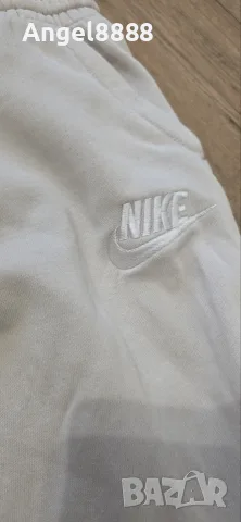 Nike бежово спортно долнище 150 170 см xs , снимка 5 - Детски анцузи и суичери - 56161701
