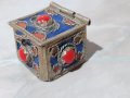 Красива малка кутийка с емайл, снимка 1 - Антикварни и старинни предмети - 44149079