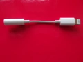 Адаптер Apple Lightning към 3.5 мм A1749, снимка 1