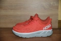 Hoka оригинални маратонки размер 41.5, снимка 2
