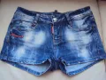DSQUARED дамски дънкови панталони къси - 38 номер, снимка 1