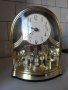 Голям настолен часовник., снимка 1 - Антикварни и старинни предмети - 39223619