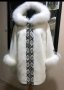 Дамско елегантно палто с лисица код 322, снимка 1 - Палта, манта - 40199159