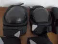 Каска и предпазни наколенки, снимка 9