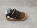 Ново! Детски обувки от естествена кожа в кафяв цвят/, снимка 1 - Детски обувки - 34250400