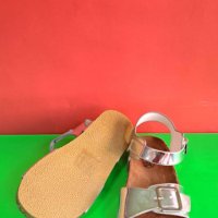 Английски детски оригинални сандали , снимка 4 - Детски сандали и чехли - 37307878