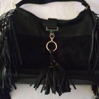 Английска дамска черна кожена чанта River Island с ресни, снимка 2 - Чанти - 42593975