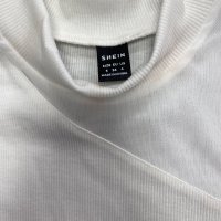 Shein Бяла блуза , снимка 4 - Блузи с дълъг ръкав и пуловери - 44507393