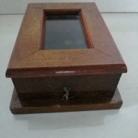 Стара дървена кутия 16.5 х 12 h 7.5 см. , снимка 1 - Други стоки за дома - 37429531
