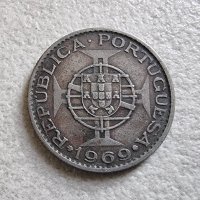 Монета. Ангола. 10 долара. 1969 година., снимка 3 - Нумизматика и бонистика - 40774214