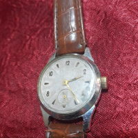 Стар механичен часовник, снимка 16 - Антикварни и старинни предмети - 36402227