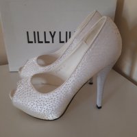 Бели елегантни обувки, снимка 2 - Дамски елегантни обувки - 29879247