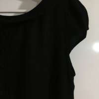 Маркова Н&М рокля с къс ръкав, джобове и ефектна якичка в черно, снимка 2 - Рокли - 31106800