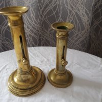 Два броя бронзови свещници с повдигач, снимка 1 - Антикварни и старинни предмети - 44383489