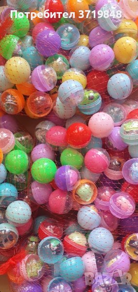Капсули с висок клас играчки 45mm над 50 вида различни играчки, снимка 1