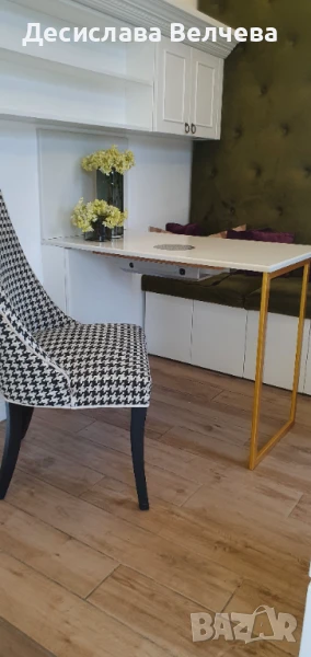 Маса за маникюр+ прахоуловител , снимка 1