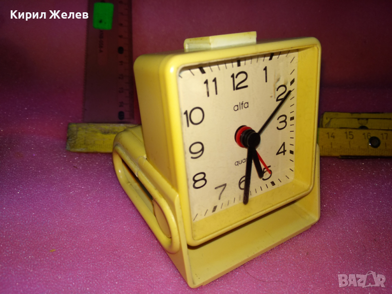 ALFA QUARTZ Стар КВАРЦОВ ТУРИСТИЧЕСКИ БУДИЛНИК ВИНТИДЖ МОДЕЛ 28552, снимка 1