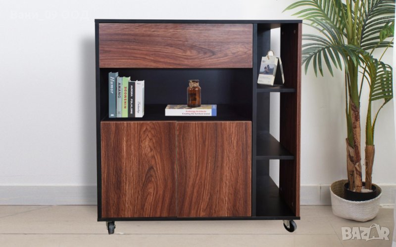 Голям шкаф на колелца, снимка 1