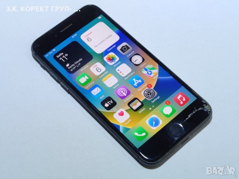 Apple iPhone 8 128GB, 100% батерия, Пукнат екран, снимка 1