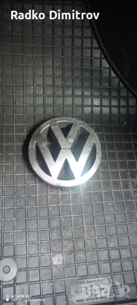 Емблема за Volkswagen мисля че е за бус , снимка 1
