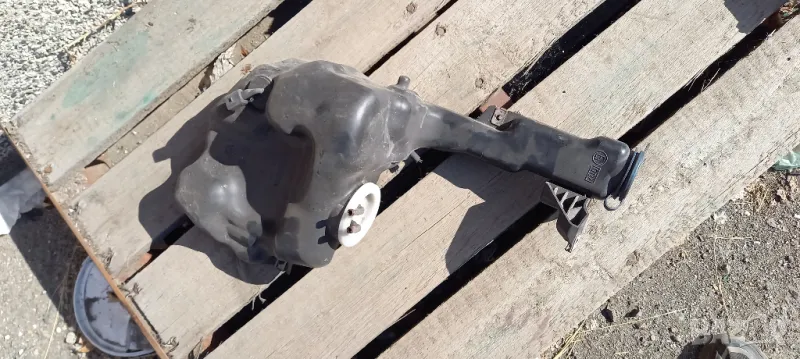 Казанче за чистачки Mercedes E-Class W212, снимка 1