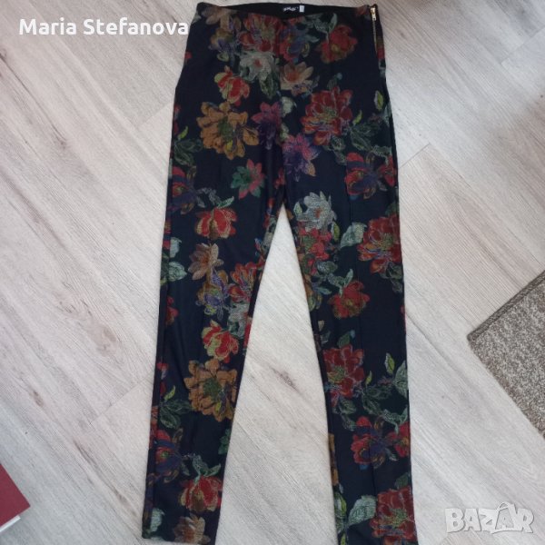 Клин панталон в цветен десен, снимка 1