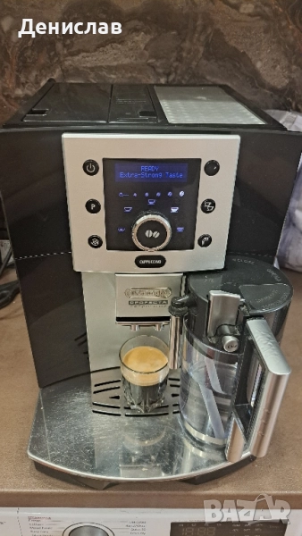 Кафеавтомат Delonghi Perfecta с кана за млечни напитки , снимка 1