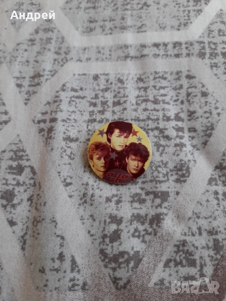 Стара значка A-HA #3, снимка 1