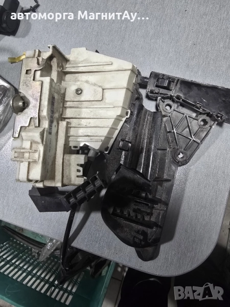 1697302135 Брава за задна лява врата Mercedes W164 / X164 ML / GL, снимка 1