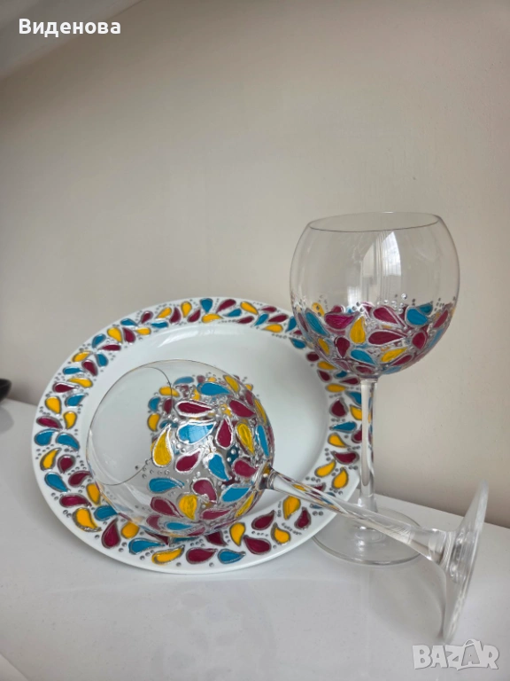 Сет две чаши за вино и чиния за сирена, снимка 1