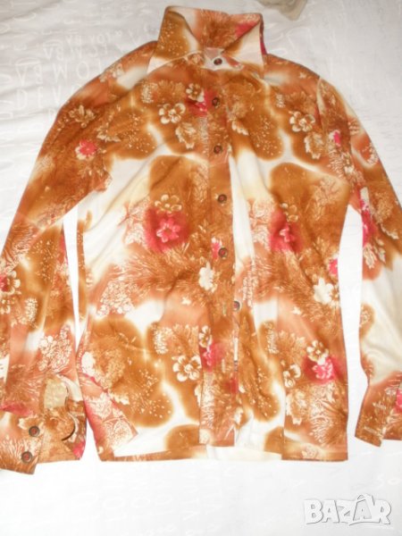 Продавам риза  22 лева М  размер , снимка 1